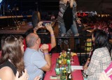15_Golden-VIP-Bereich-Live-Corner-KIKA-Lounge-im-Veranstaltungszelt